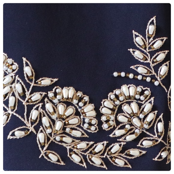 ALICE + OLIVIA Larissa Pearl Floral Beaded Pants - Picture 9 of 11